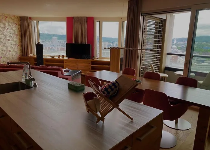 Modern Hochhaus Apartamento *