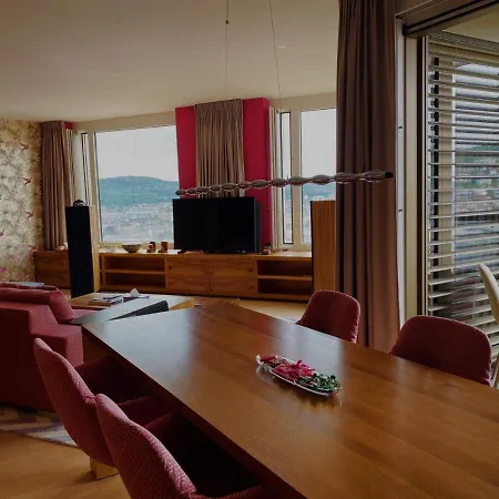 Modern Hochhaus Apartmán